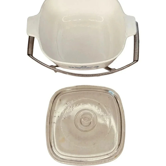 Vintage Corning Ware Casserole Dish w/ Metal Trivet Serving Stand & Glass Lid - Picture 8 of 8